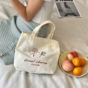 Sac fourre-tout en toile recyclée écologique avec logo personnalisé, petit sac de shopping mignon avec taille imprimée pour un usage quotidien - Product Image 4