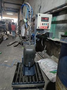 Sistema de Llenado de Bidones de Aceite Semiautomático Accionado Hidráulicamente Industrial, Equipo de Ahorro de Energía de Acero Inoxidable de Alta Precisión - Product Image 3