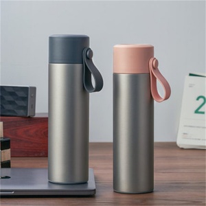 Fournisseur chinois Yinuo, Nouvelle mode, Design élégant, Anti-brûlure, 480 ml, Isolation thermique 6-12 heures, Acier inoxydable - Product Image 1