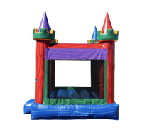 Château gonflable coloré pour enfants, idéal pour les fêtes en plein air et la location