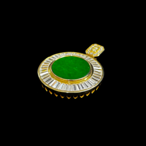 Pendentif rond en jadéite birmane naturelle de qualité A, glacé et plein de vert, plaqué argent avec or et serti de zircon étincelant. - Product Image 2
