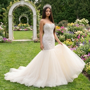 Robe de mariée sirène ivoire champagne Wx408, bustier, décolleté cœur, ornée de perles, broderies festonnées, traîne en tulle Jancember - Product Image 1
