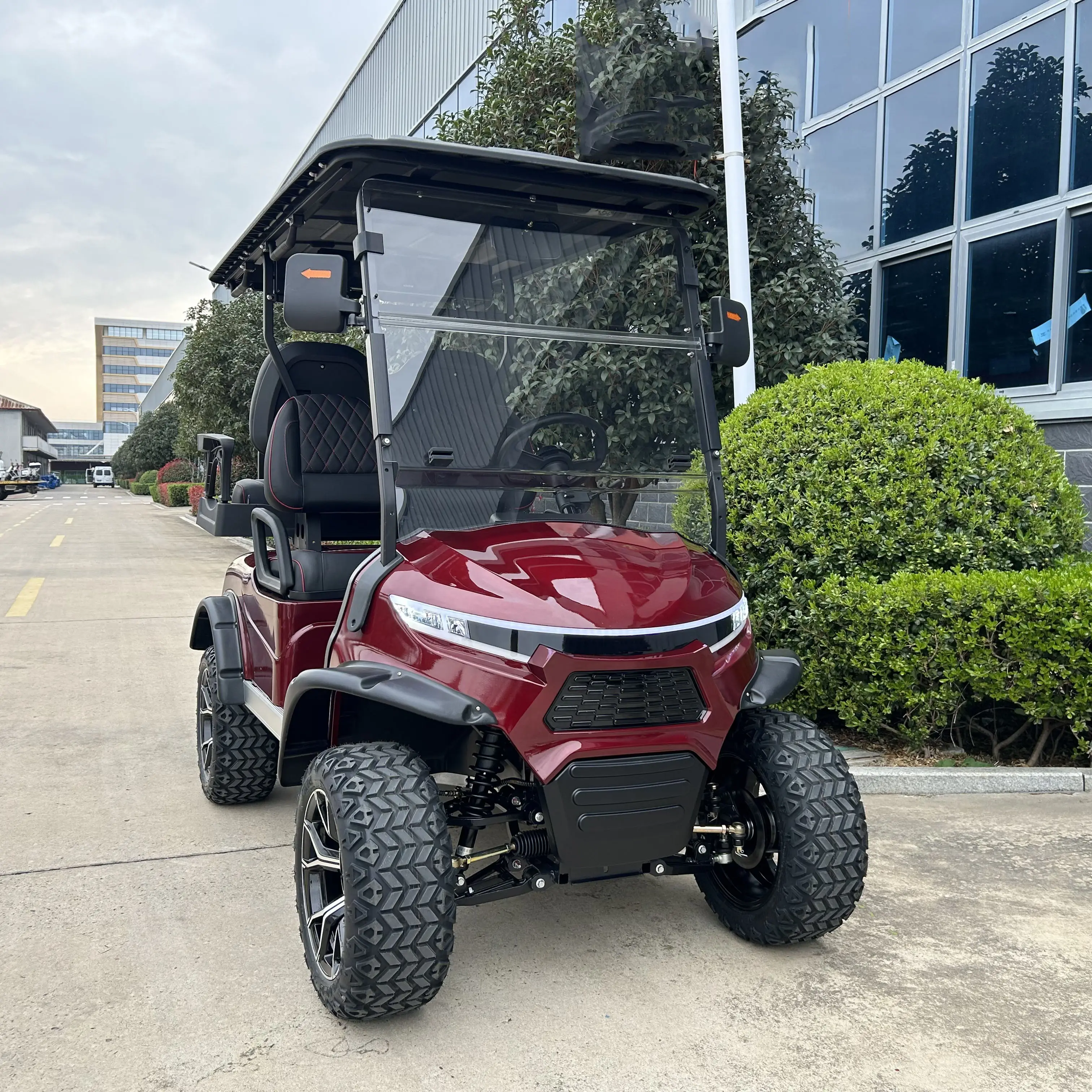 Personalización menor 4 asientos autobús turístico Club carrito eléctrico Golf Buggy 48/72V Street Legal Golf Cart 4x4