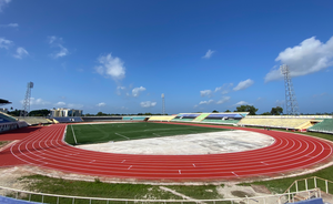 Hot bán Asher Đỏ 13mm cuộn theo dõi bán chế tạo thể thao PU + EPDM chạy theo dõi - Product Image 5