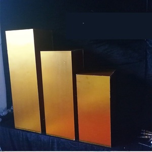Support carré de socle de fleur de pilier de miroir acrylique d'or modèle pour la décoration de fête de colonnes de mariage emballées dans le carton - Product Image 3