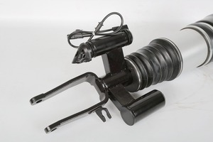 Amortisseur pneumatique avant 2113202813 pour Mercedes-Benz Classe E W211 E240 <span class=keywords><strong>E280</strong></span> <span class=keywords><strong>E280</strong></span> <span class=keywords><strong>CDI</strong></span> <span class=keywords><strong>4Matic</strong></span>, suspension pneumatique avant - Product Image 1