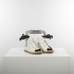 Sandalias Ortopédicas Denannis para Niños Pequeños, Aptas para Hospitales, Corrección de Pie Invertido/Outvertido, Pie Zambo, Dispositivos Médicos - Product Image 2