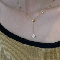 Collier pendentif étoile et lune en argent sterling plaqué or 18 carats avec coquille blanche et pompon pour femme, élégant et délicat, pour la clavicule