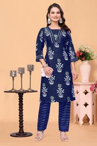 Ensemble coordonné pour femmes, imprimé bleu, tissu polly reyon, kurta avec pantalon, collection Magic, éco-responsable, vente en gros, tailles S à 3XL - Product Image 2