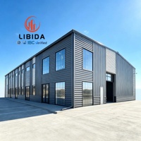 Nave Industrial Aislada con Paneles Sándwich para Ahorro Energético, Edificio de Acero para Centro Logístico, Taller de Fabricación y Almacenamiento