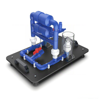 Aparato Experimental de Bomba de Agua con Bandeja de Drenaje Integrada para Contención de Fugas Durante Pruebas de Enseñanza de Energía Hidráulica