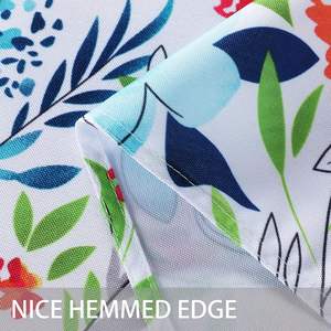 ผ้าปูโต๊ะลายใยแมงมุมสีดำสุดหรู รูปทรงสี่เหลี่ยมผืนผ้า ผลิตจากโพลีเอสเตอร์ ทนต่อการยับ ใช้ตกแต่งงานเลี้ยงฮาโลวีน งานจัดเลี้ยง โรงแรม  สินค้าจากจีน - Product Image 3