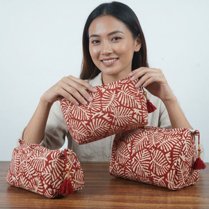 Juego de Bolsas de Cosméticos Acolchadas de Algodón para Viajes de Invierno, para Mujer, de Gran Capacidad, Tres Bolsas y Estuches, Bolsas para Mujer - Product Image 1