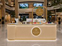 Kiosque de luxe personnalisé pour centre commercial, présentoirs LED, comptoir de vente au détail, aménagements de magasin de parfums, kiosque de centre commercial