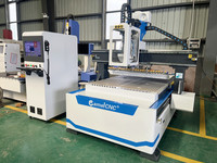 Machine de sculpture sur bois tendance CA-1325 routeur CNC ATC bois rester en tête dans l'industrie du travail du bois avec une technologie de pointe