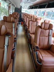 Fauteuil inclinable de luxe avec écran de divertissement intégré, VOD sans fil - Product Image 2