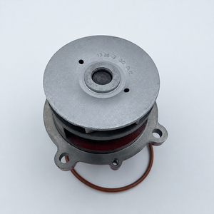 Pompe à eau de moteur de haute qualité 21125771 VOE21125771 D4D D6D D7D EC140 EC210B EC240 EC290 - Product Image 4