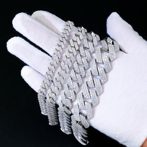 Bracciale Hip Hop con Diamanti Moissanite a Prezzo all'Ingrosso, Bracciale Cubano Personalizzato in Argento Sterling 925 per Uomo - Product Image 2