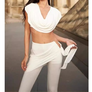 ชุดสูทสะดือสั้นคอวีอัดจีบสีพื้นชุดกางเกงสองชิ้นแฟชั่น - Product Image 5