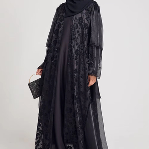 Robe longue modeste noire à fleurs personnalisée Leduo – Abaya à poignets smockés avec hijab pour femmes musulmanes - Product Image 1