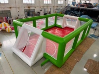 Terrain de sport gonflable commercial pour le basketball et le football, adapté aux enfants et aux adultes, idéal pour les événements scolaires et les locations de carnavals