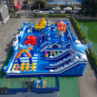 Parcours d'obstacles gonflable géant commercial extérieur, parc d'attractions gonflable, parc d'attractions gonflable pour le plaisir, parcours d'obstacles de saut