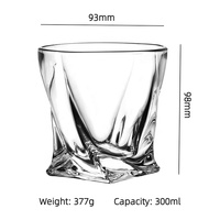 Ensemble de 4 gobelets à whisky en verre transparent de haute qualité de forme unique au design classique présentés dans une boîte de couleur