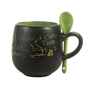 Mug à café en céramique noir mat, forme personnalisée, extérieur coloré et intérieur coloré