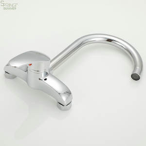Grifos mezcladores de cocina modernos montados en la pared S21 Grifos de fregadero de latón con caño giratorio de 360 grados Pulverizador frío y caliente - Product Image 3