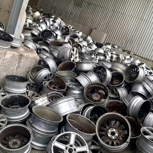 Déchets de jantes en aluminium usagées, matériau de recyclage de jantes de voiture, déchets de jantes en alliage pour le recyclage des métaux et l'exportation en vrac - Product Image 3