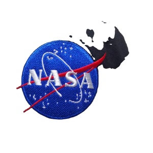 Casquette de baseball en coton brodée avec le logo de la NASA, caractéristique du tissu courant - Product Image 2