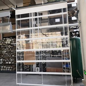 Store extérieur de haute qualité en PVC transparent imperméable, résistant au vent et durable pour <span class=keywords><strong>terrasse</strong></span> - Product Image 1