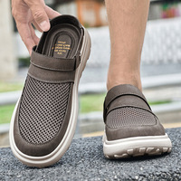 Sandales pour hommes en cuir véritable à bout fermé et ajouré, à enfiler, pour l'été et la plage, avec semelles en caoutchouc souples et respirantes, grandes tailles