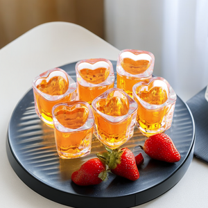 Handgefertigtes Verdicktes 50ml Weinglas Klarer Quadratischer Boden Herzförmiges Schnapsglas für Bar Party Geschenk - Product Image 3