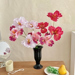 Fleur d'iris en soie réaliste et élégante avec <span class=keywords><strong>centre</strong></span> jaune vibrant, tige d'iris artificielle longue durée pour un intérieur moderne - Product Image 3
