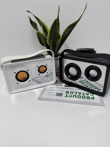 Xách tay không dây <span class=keywords><strong>mini</strong></span> hệ thống âm thanh loa công nghệ mới nhất cho điện thoại di động karaoke bên cắm trại đi chơi Quái Vật phong cách - Product Image 4