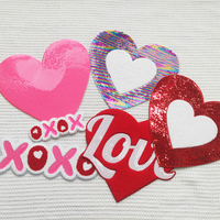 Nouveau design Saint-Valentin XOXO lettres cœur, grandes broderies en chenille et sequins, patchs thermocollants personnalisés en gros pour vêtements