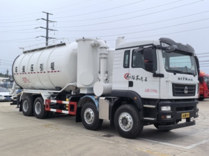 Sinotruk Anti-leakage Vacuum Suction Pressure Truck 8x4 30m³ Industrial <b>Dust</b> Ash Transfer Truck For Sale - Product Image 6
