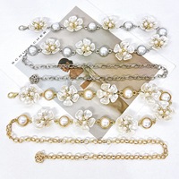 Perhiasan Fashion Rantai Tubuh Desain Bunga Mewah Ringan Berhiaskan Rhinestone dan Mutiara Logam Rantai Pinggang Elegan untuk Wanita