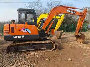 Excavadora pequeña Doosan DH55 Maquinaria de construcción usada vendida a precios bajos - Product Image 2