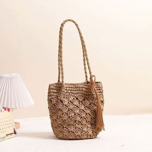Bolso de Playa de Verano para Mujer, Diseño de Piña Tejida a Crochet con Borlas, de Paja - Product Image 2