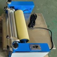 Machine automatique de marquage de plaques d'immatriculation à rouleaux d'encre pour gaufrage de numéros de plaque