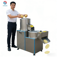 Volledig automatische commerciële gemotoriseerde reinigings-, schil- en snijmachine voor fruit, groenten en aardappelen, voor gebruik in fruitverwerkingsbedrijven.