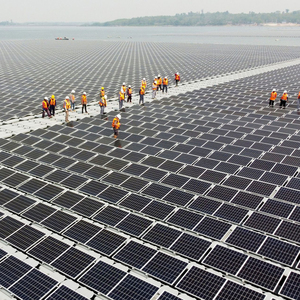 Bảng điều khiển năng lượng mặt trời đôi kính mô-đun năng lượng mặt trời 590W 600W PV Bảng điều khiển năng lượng mặt trời OEM có sẵn Sliver khung - Product Image 6