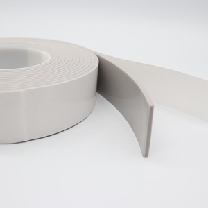 Özel PVC Köpük Bant Tek Taraflı Kendinden Yapışkanlı Hava Koşullarına Dayanıklı Sızdırmazlık Kapı Pencere Aralığı Doldurma Ses Yalıtım Yastıklama Montajı - Product Image 3