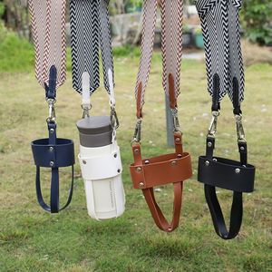 Porte-bouteille d'eau portable en cuir PU tendance avec bandoulière pour gobelet et sac à dos, idéal pour les voyages et le camping - Product Image 3