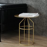 Table de chevet ronde en métal décoratif, design nordique moderne, table basse, meuble de chevet