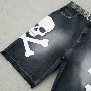 Fabricante de Shorts de Mezclilla con Bordado Desgastado y Lavado Ácido Personalizados, Shorts de Mezclilla Holgados de Diseñador para Hombre - Product Image 3