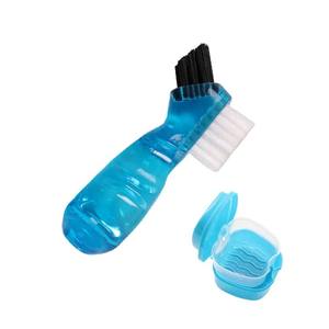 Petite <span class=keywords><strong>brosse</strong></span> à dents <span class=keywords><strong>pour</strong></span> prothèses dentaires et appareils de rétention, avec étui - Product Image 6
