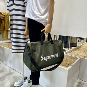 Sac de voyage portable léger, sac fourre-tout pour courte distance, sac de sport, doublure en polyester, sac de week-end pour un style de vie actif - Product Image 5